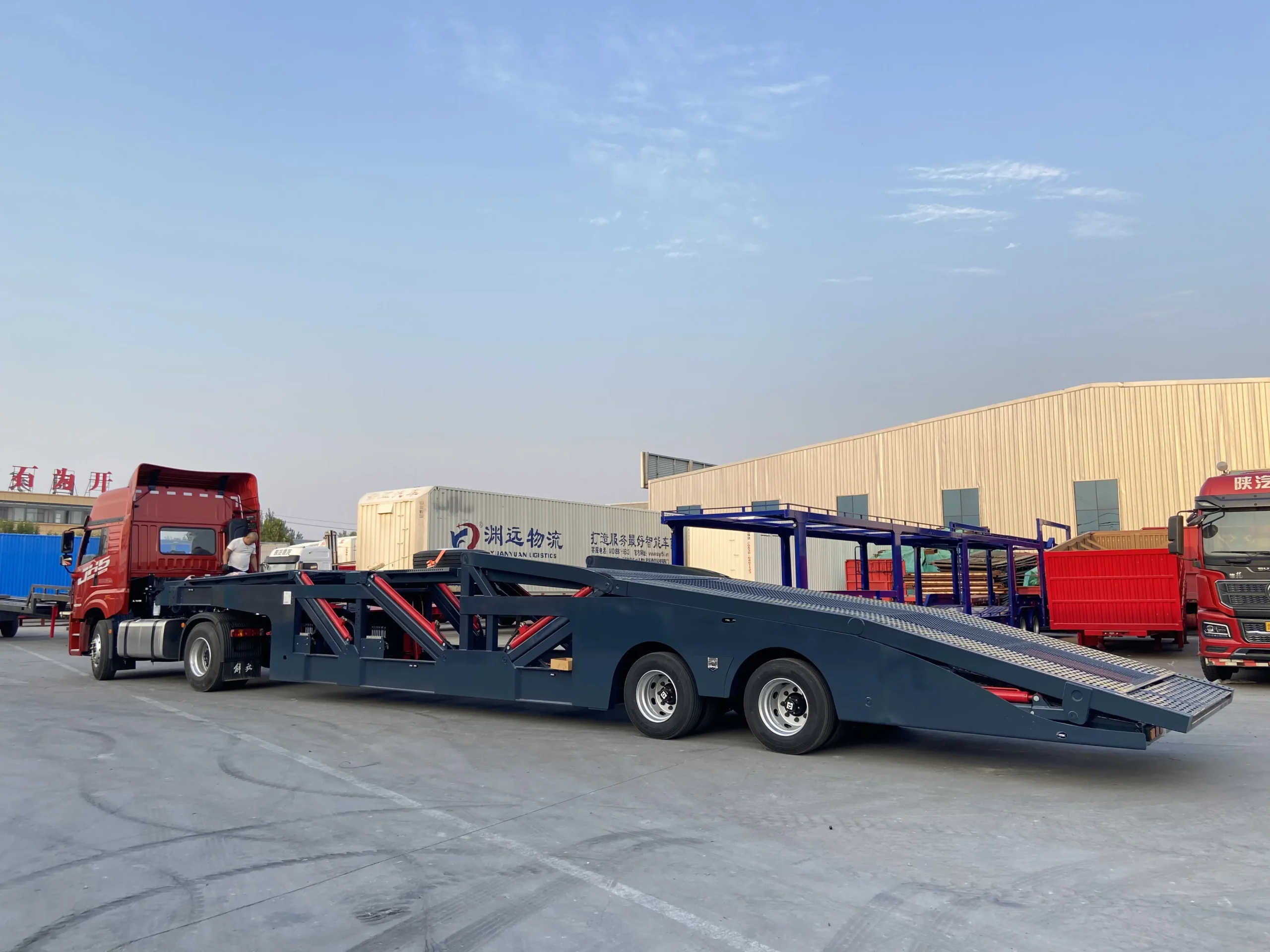 Two-axle car carrier gallery view 6