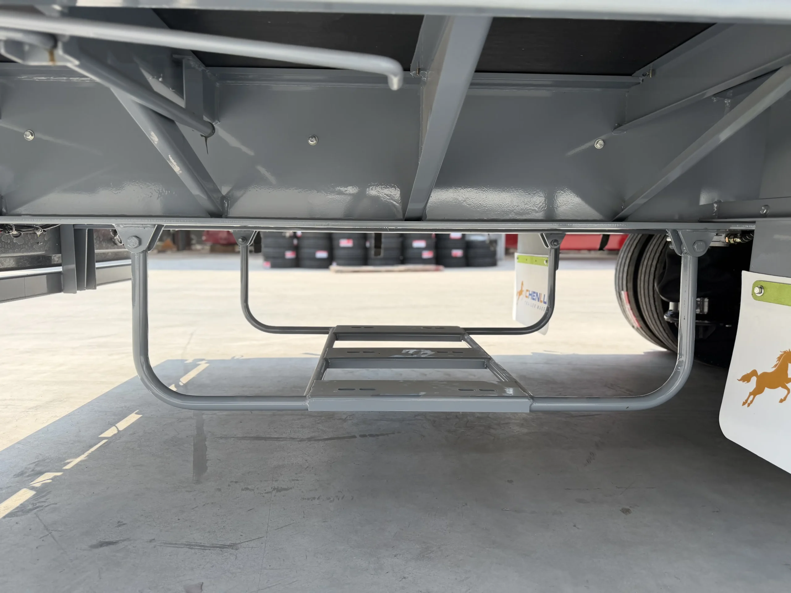 Curtain side semi-trailer body framework