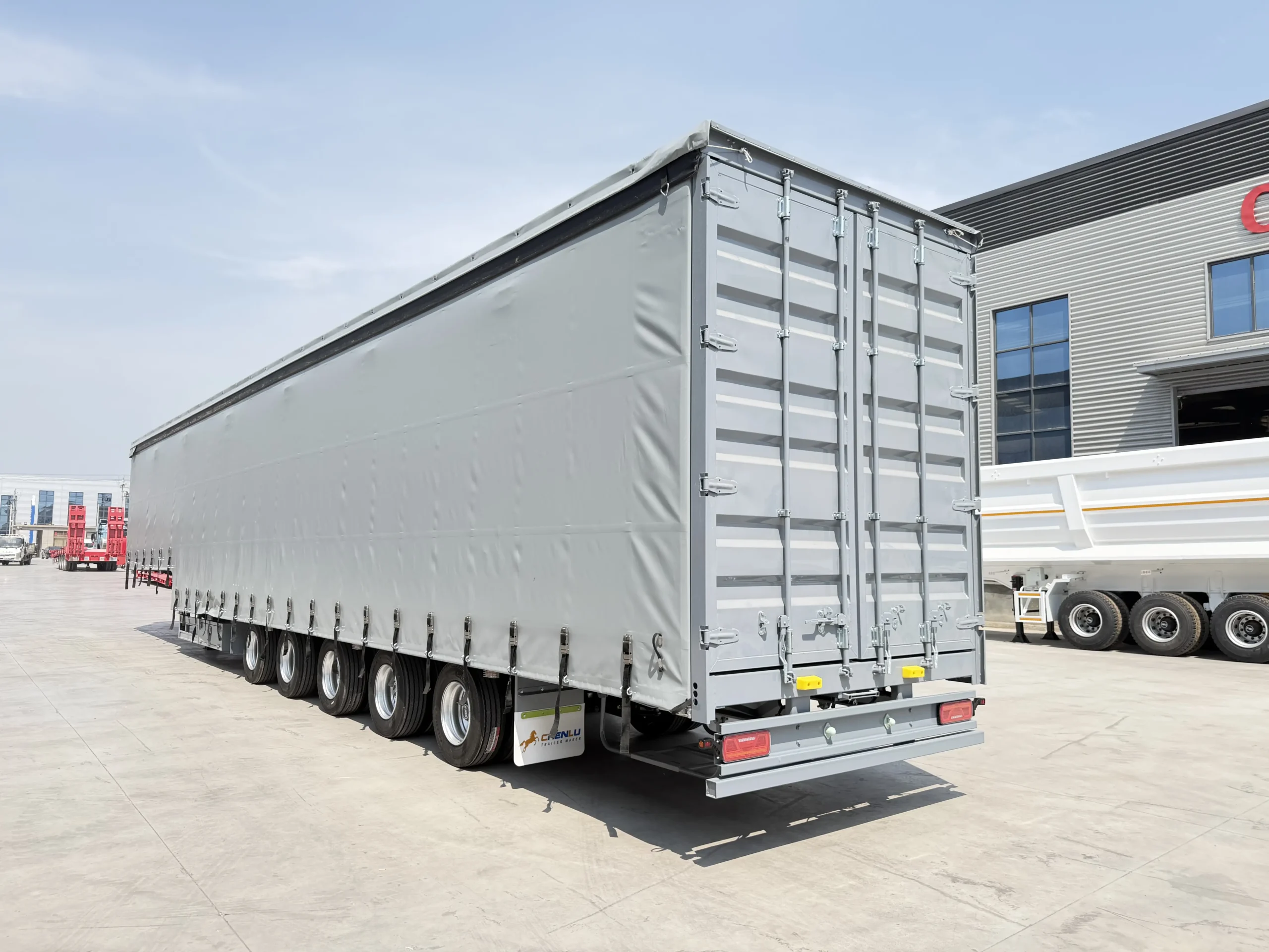 Curtain side semi-trailer rear door view
