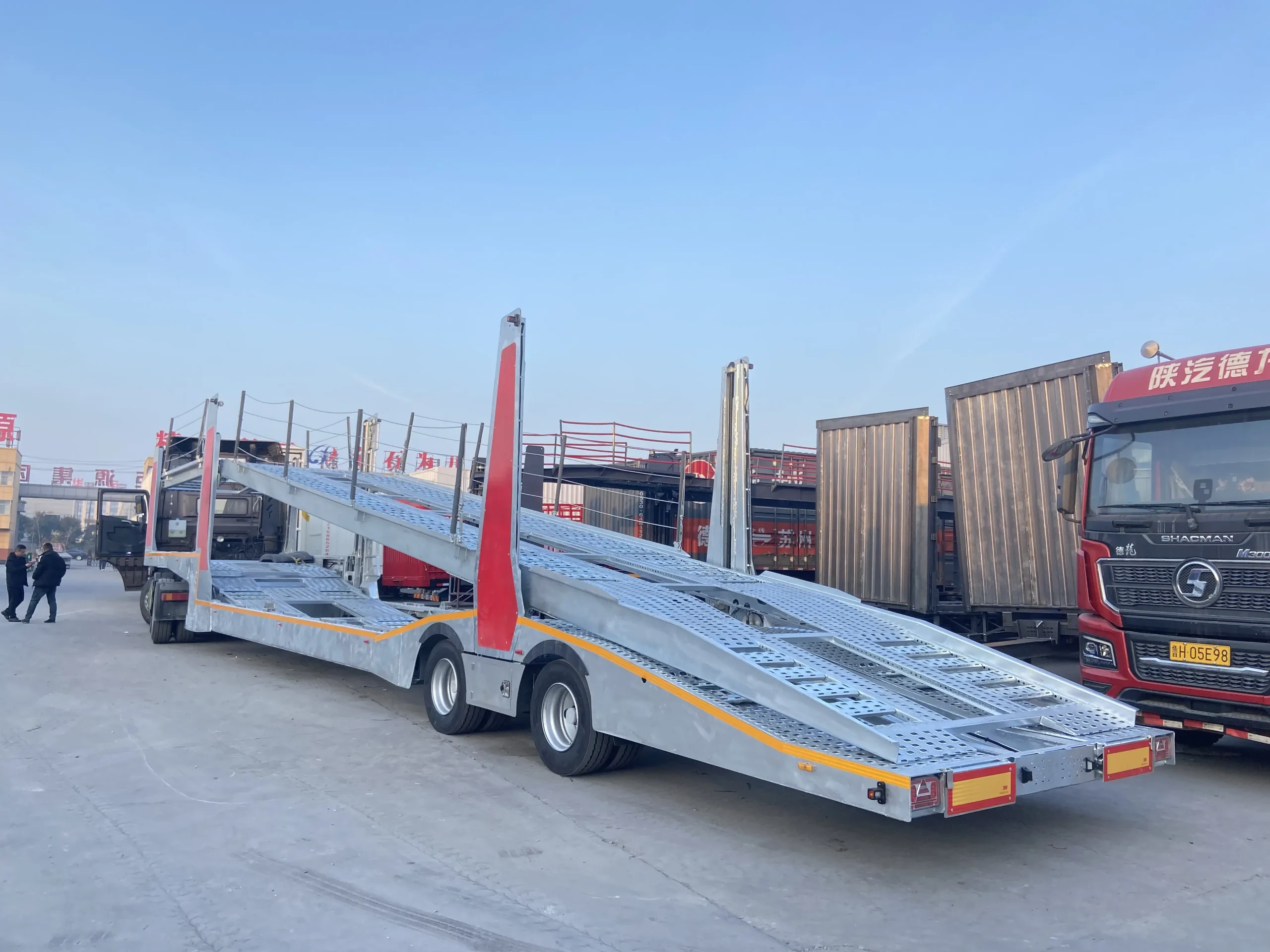 Galvanized two-axle double-deck car carrier semi-trailer