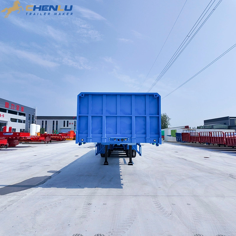 Full-width headboard on a 14 m four-axle flatbed semi-trailer