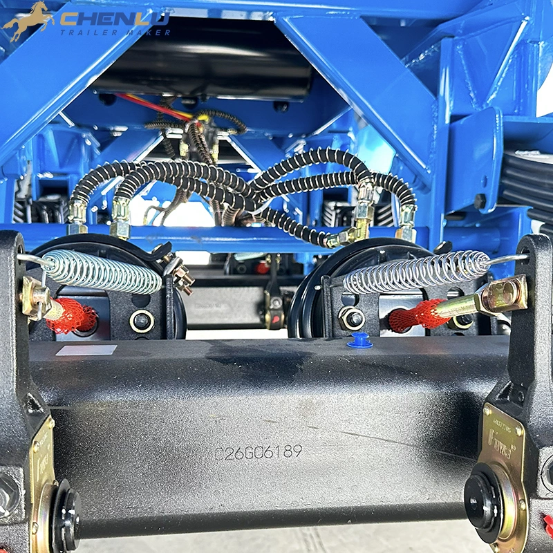 Landing gear and chassis of heavy-duty flatbed semi trailer