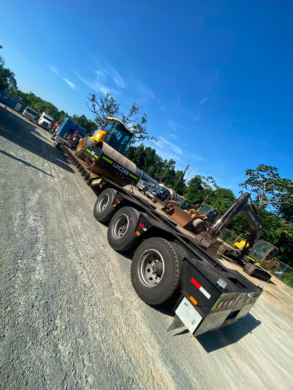 Heavy equipment trailer delivery