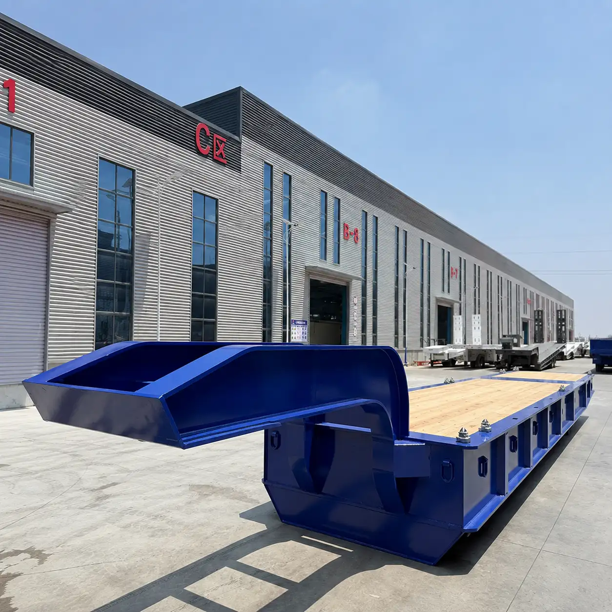 Two-axle folding gooseneck lowbed frame