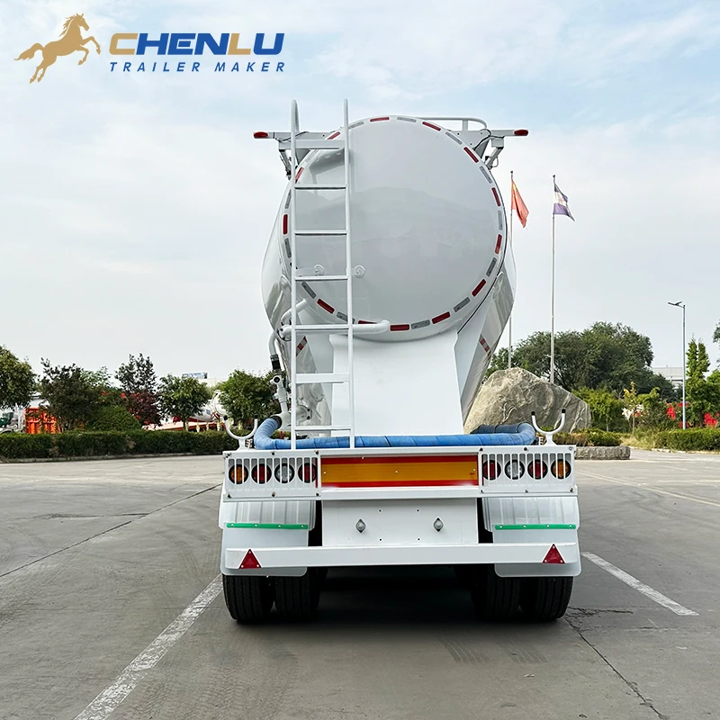 Rear view of the single-compartment cement tanker
